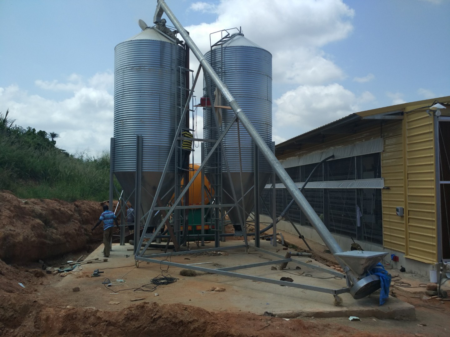 Chinese Low Cost Galvanized Prefab Layer Chicken House Raising (BT-GR200403)